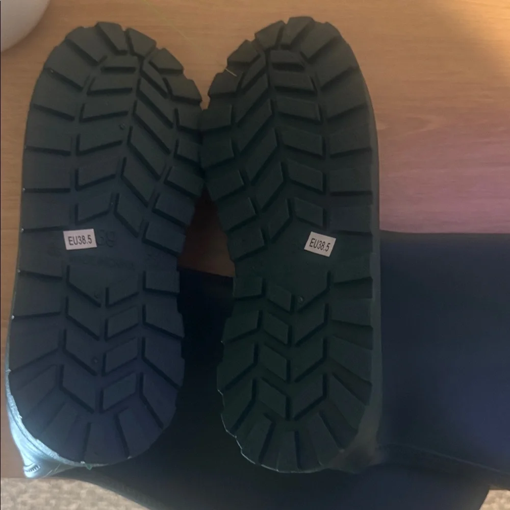 brand new never worn Tall Dark Green Chelsea Rain Boots